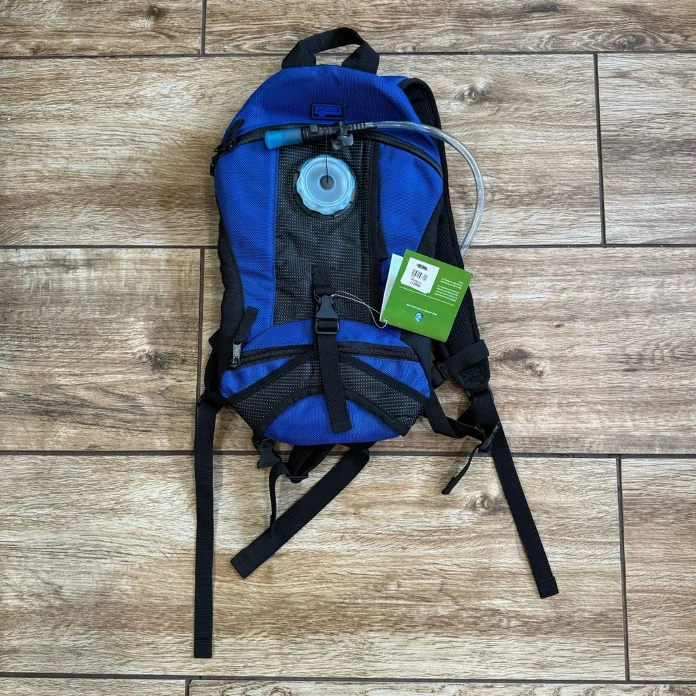 Discovery Channel Hydration Backpack NWT! Blue Camping Hiking Hydropak